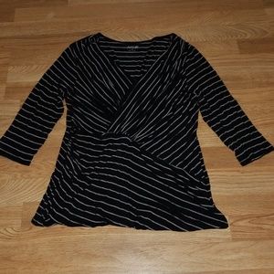Women's Apt.9 long sleeve shirt sz XL black stripe